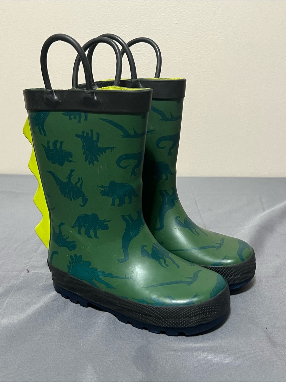 Carters Toddler’s Rubber Dinosaur Boots Size 9 Rain Boots Green